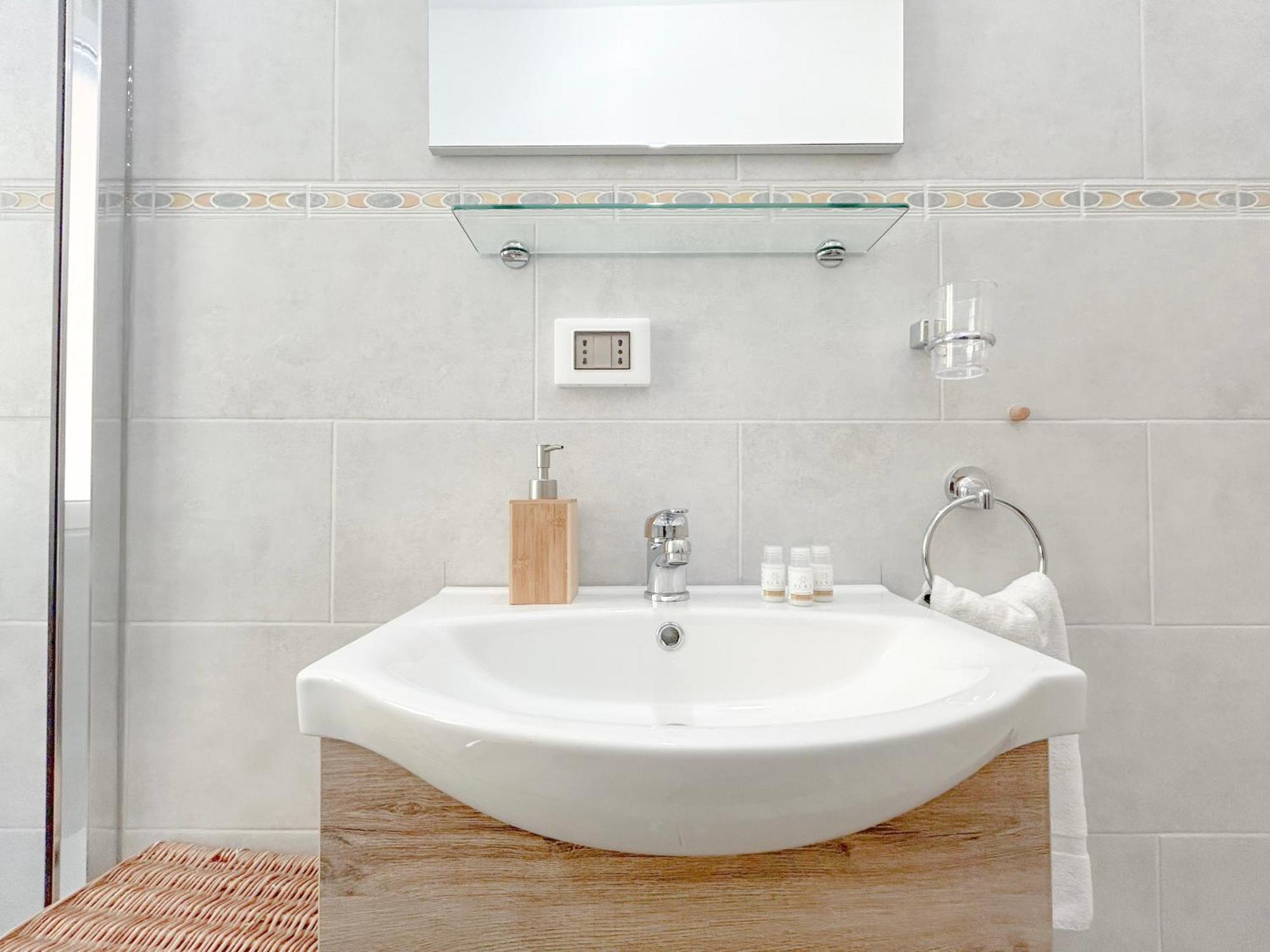 Appartamento Elegant House - Centro - 400Mt Dal Mare Ventimiglia Esterno foto